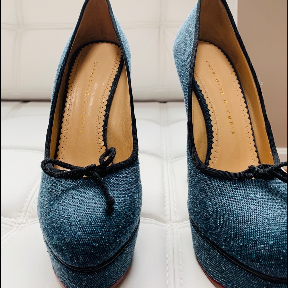Charlotte Olympia Pump
